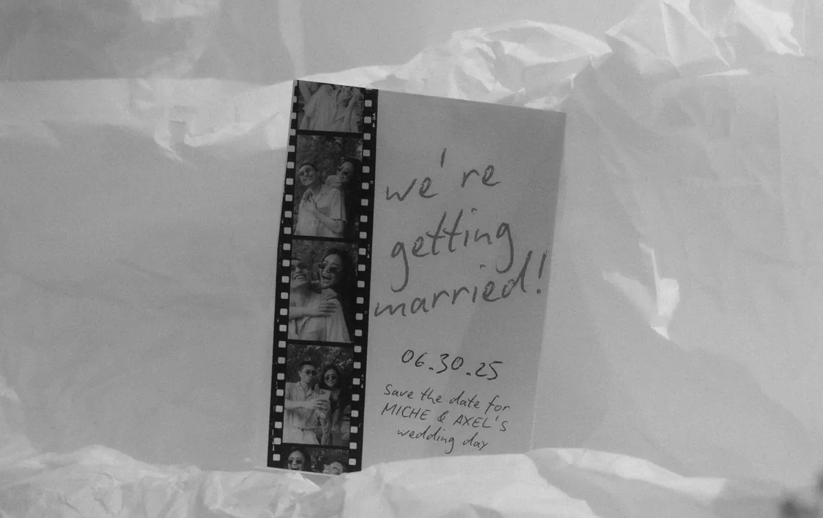 A card reading “We’re getting married!”